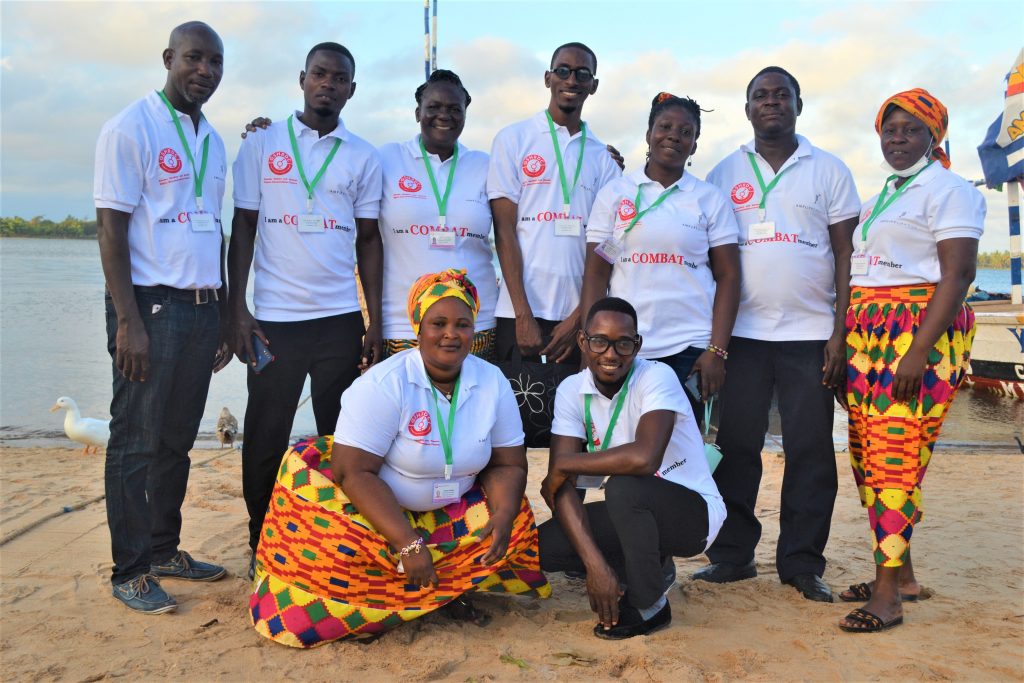 combat from ada foah and azizanya in a group picture 1024x683